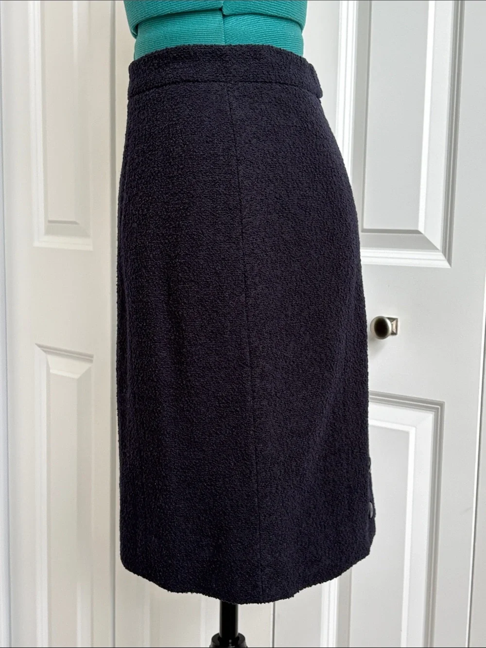 CHANEL Vintage Navy Bouclé Pencil Skirt - Cruise 1996
